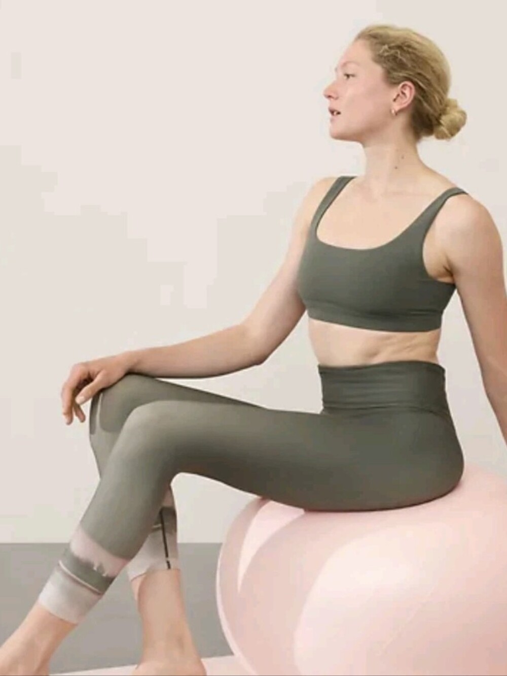 Athleta Ultra High Rise Elation 7/8 Tight Leggings - Green Marble Hem